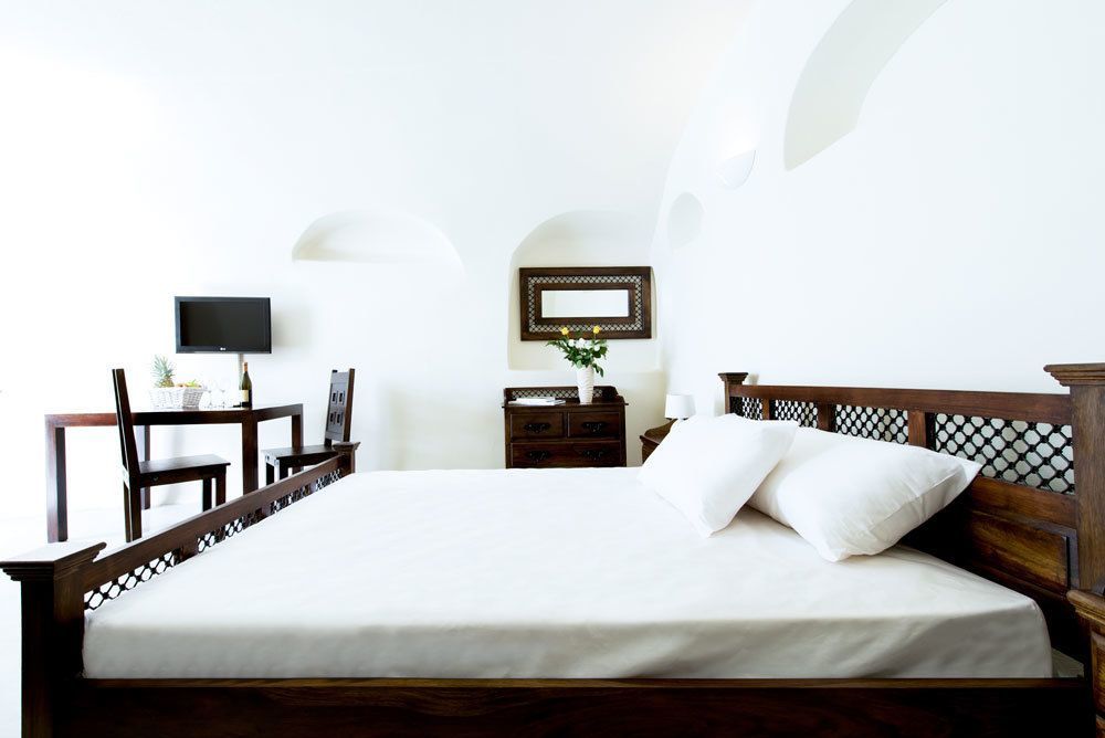 Enalion Suites Oia  Bagian luar foto